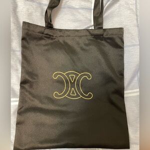 Celine Triomphe Tote GWP